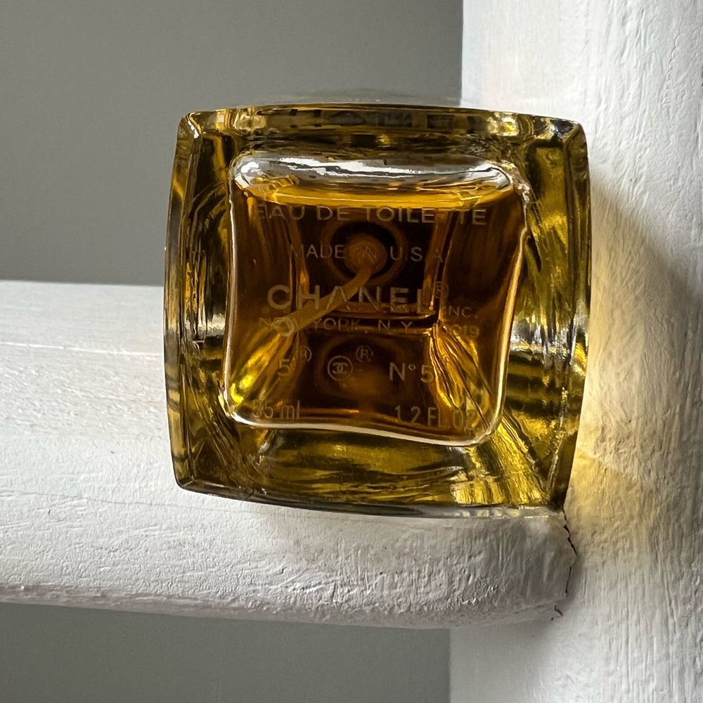 Chanel No. 5 Perfume - Picture 4 of 4